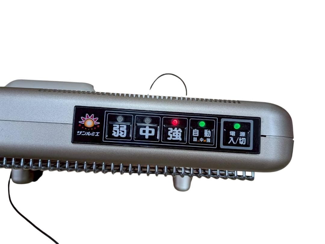 サンルミエ・エクセラ7 ホワイト　遠赤外線暖房機　N700Ｌ-GR