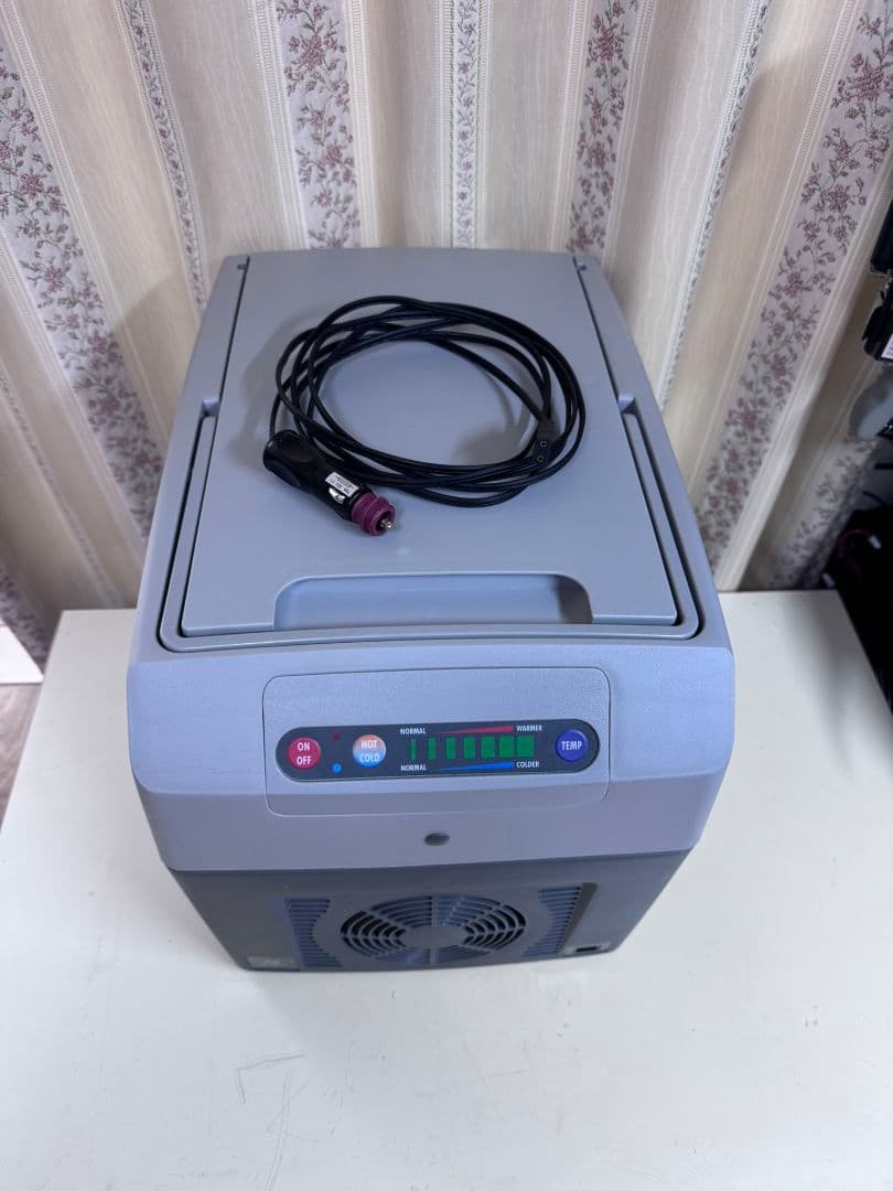 値下げ中 送料無料 DOMETIC ポータブル冷蔵庫 13.7L