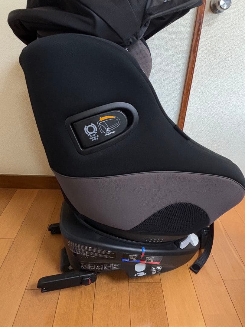 【Joie】ジョイー　アーク360°チャイルドシート　isofix回転式 新生児