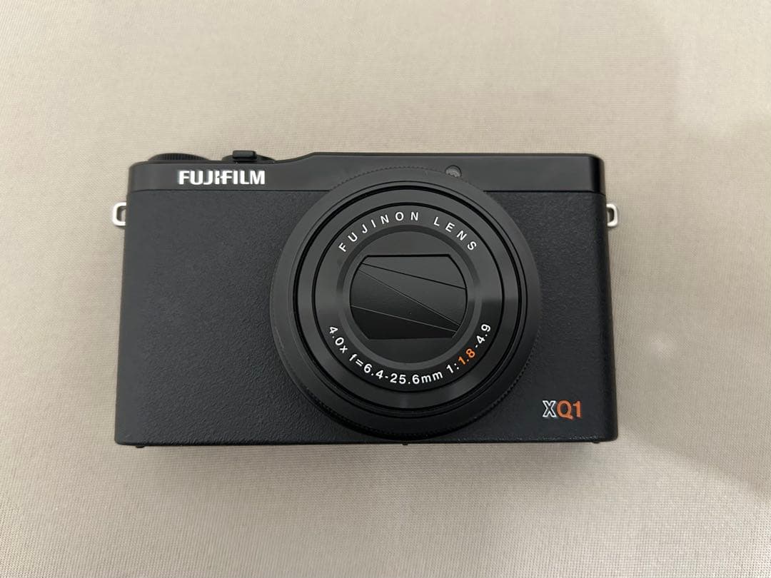 FUJIFILM XQ1 コンパクトデジタルカメラ
