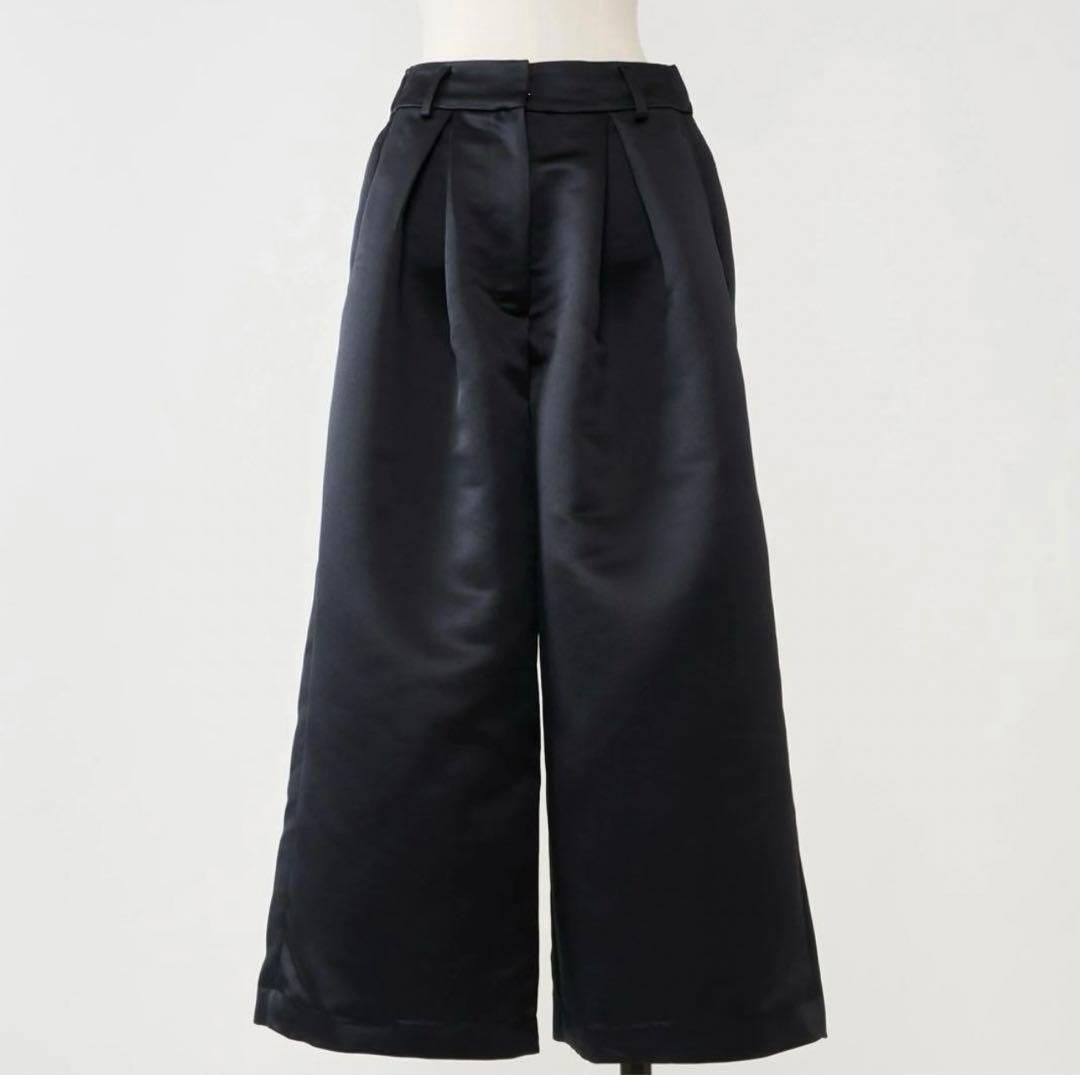 【Heve】サテンフレアガウチョ　ワイドフレアパンツ 36サイズ　ブラック