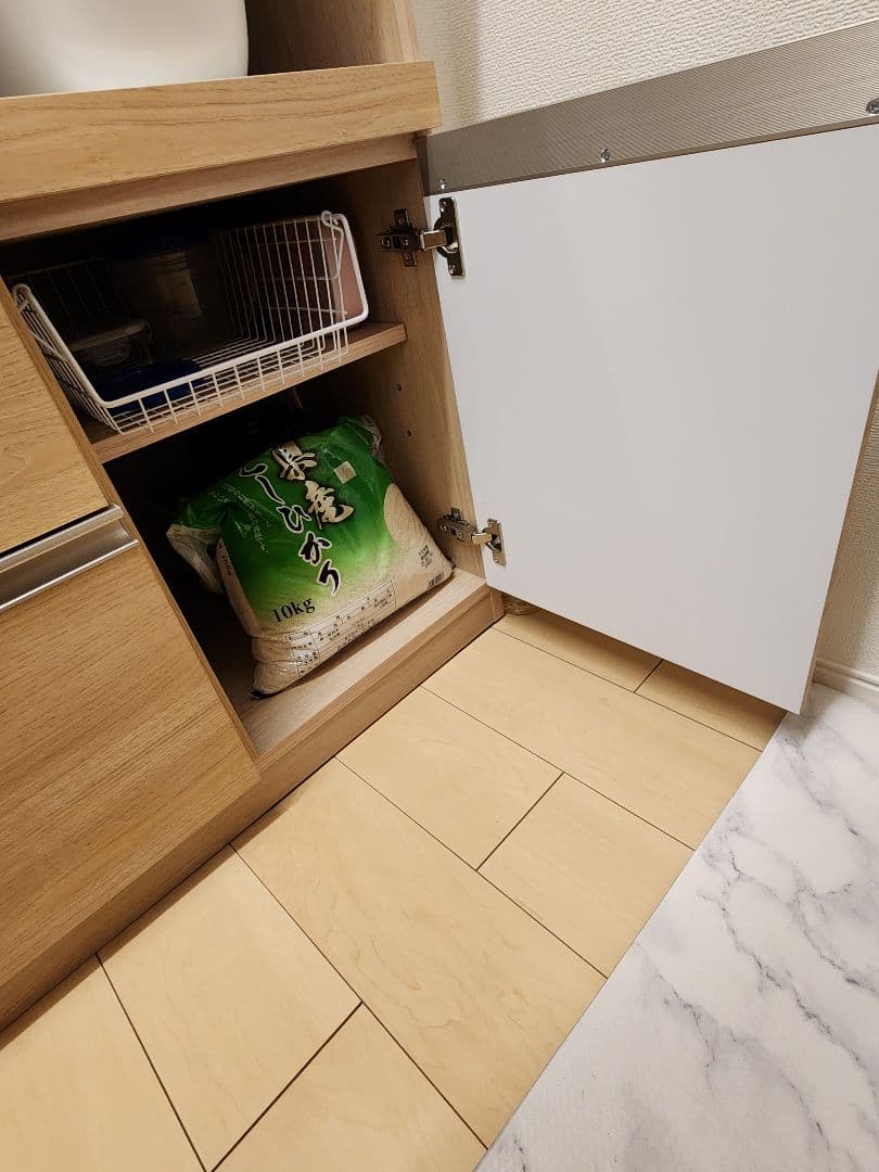 食器棚　カップボード　プレファ