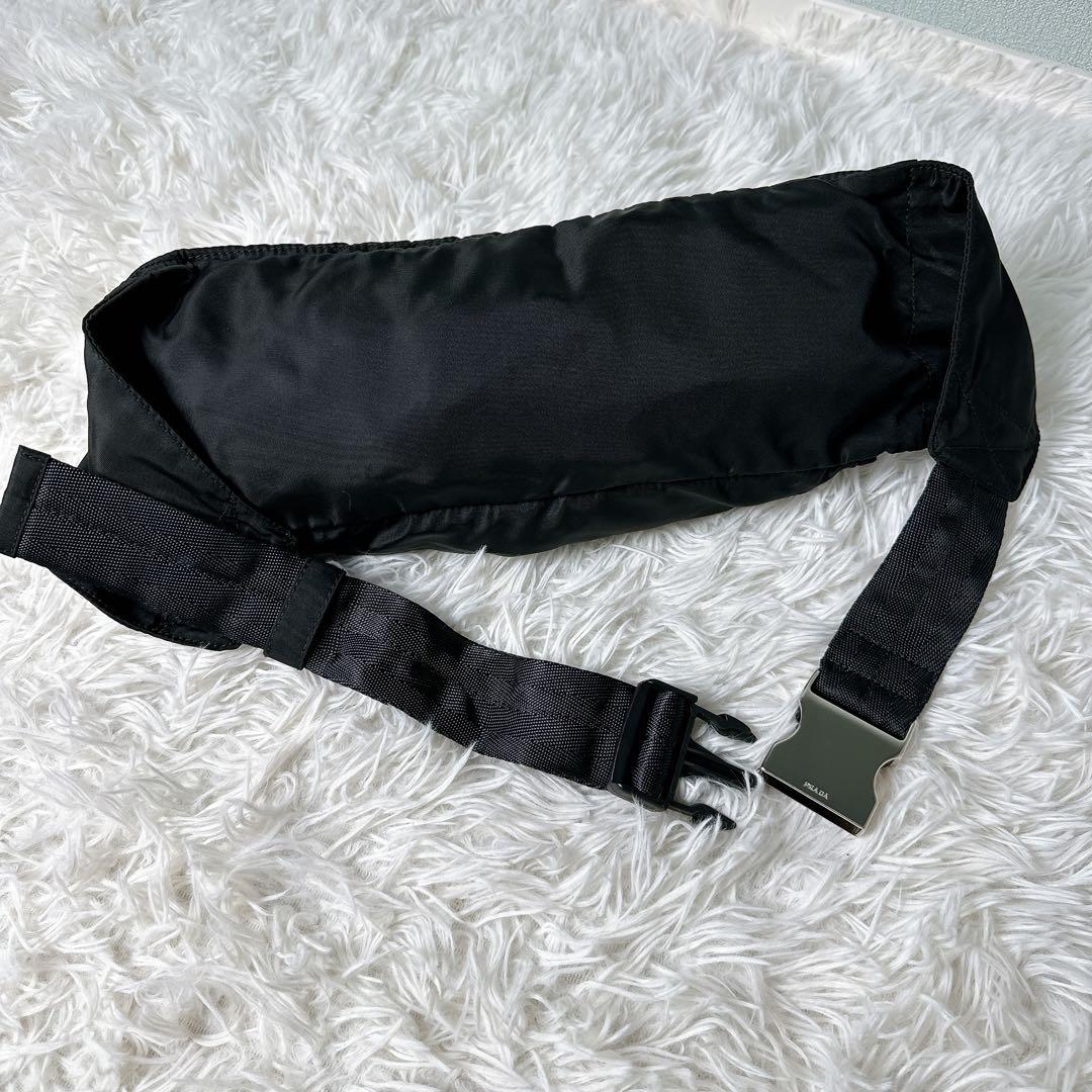 希少✨プラダ ウエストポーチ ボディバッグ 三角ロゴ ナイロン 白タグ 黒