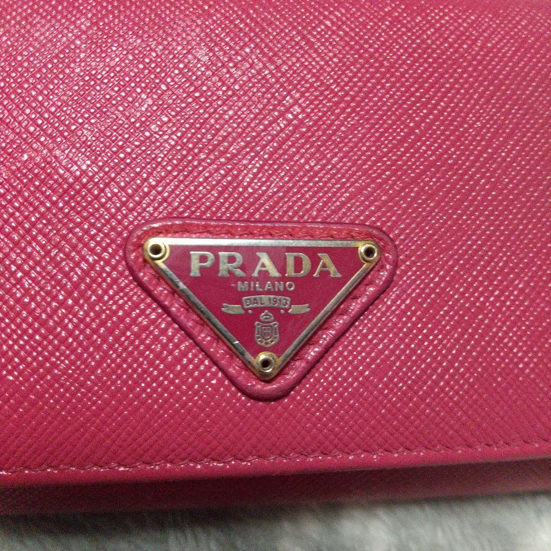 PRADA サフィアーノ三角ロゴ 長財布レッド系