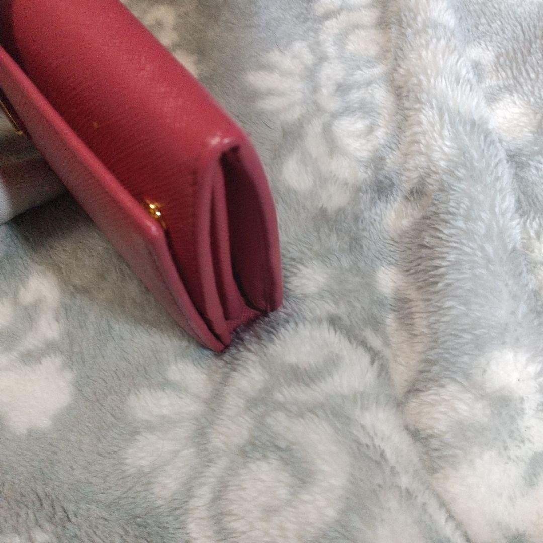 PRADA サフィアーノ三角ロゴ 長財布レッド系
