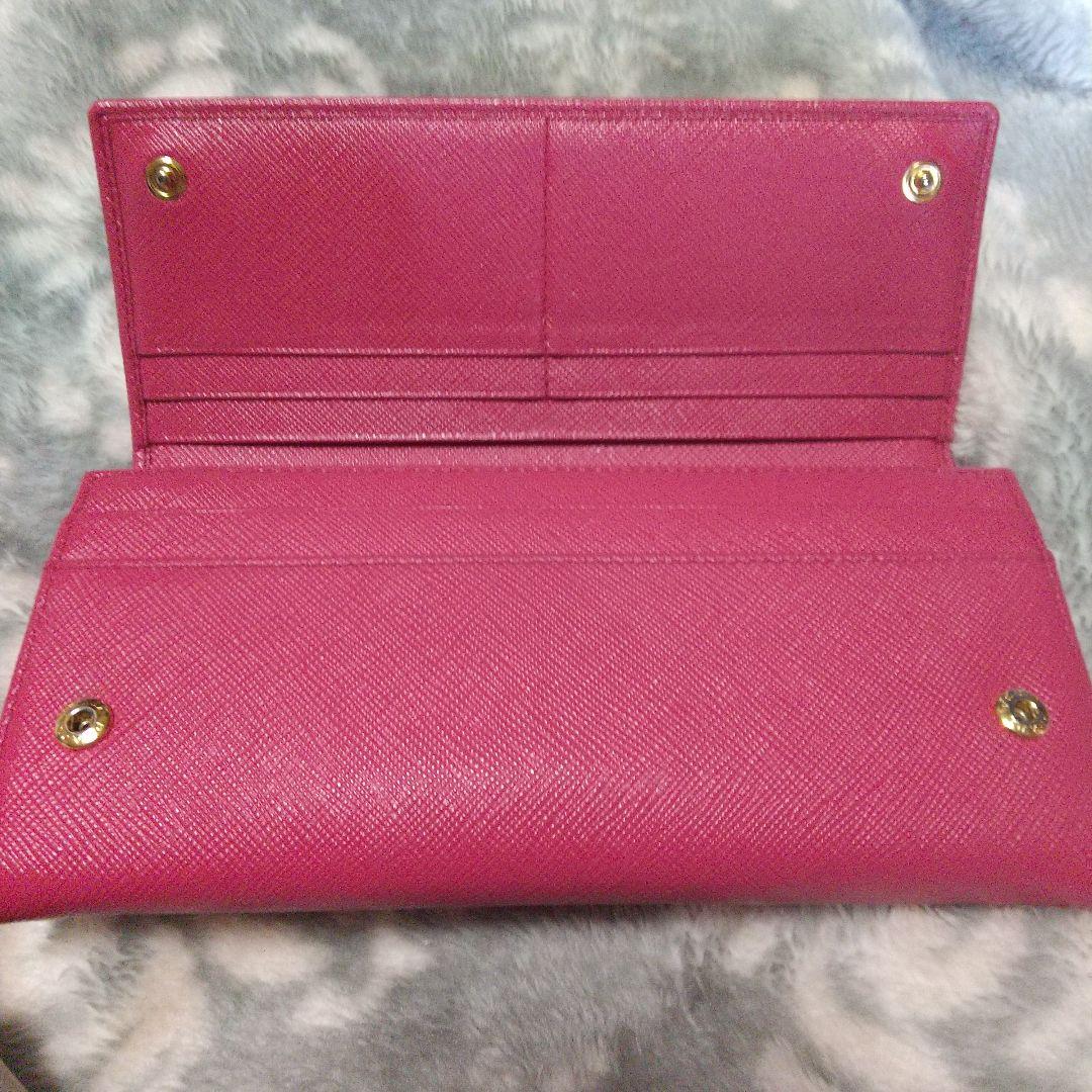 PRADA サフィアーノ三角ロゴ 長財布レッド系
