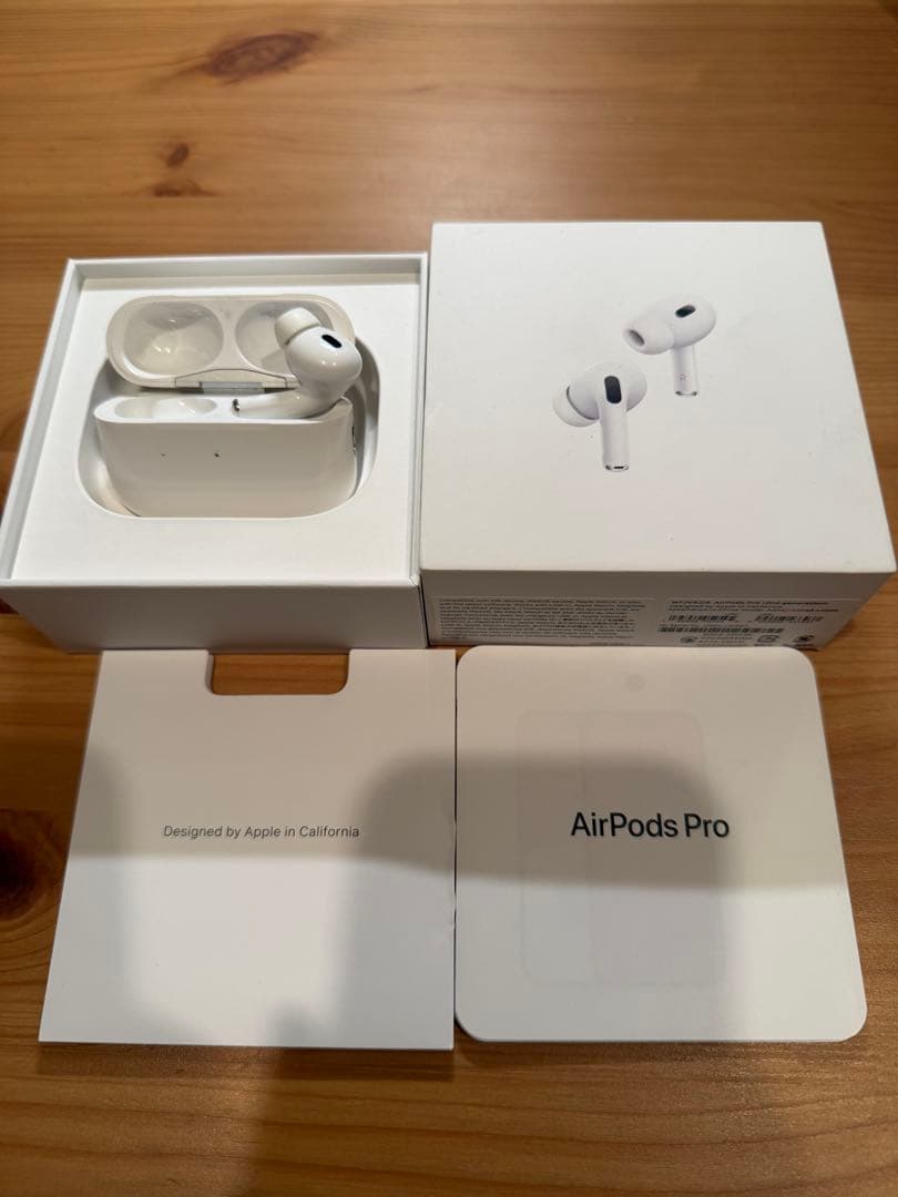 AirPods 2 Pro 純正品　右耳と充電ケース