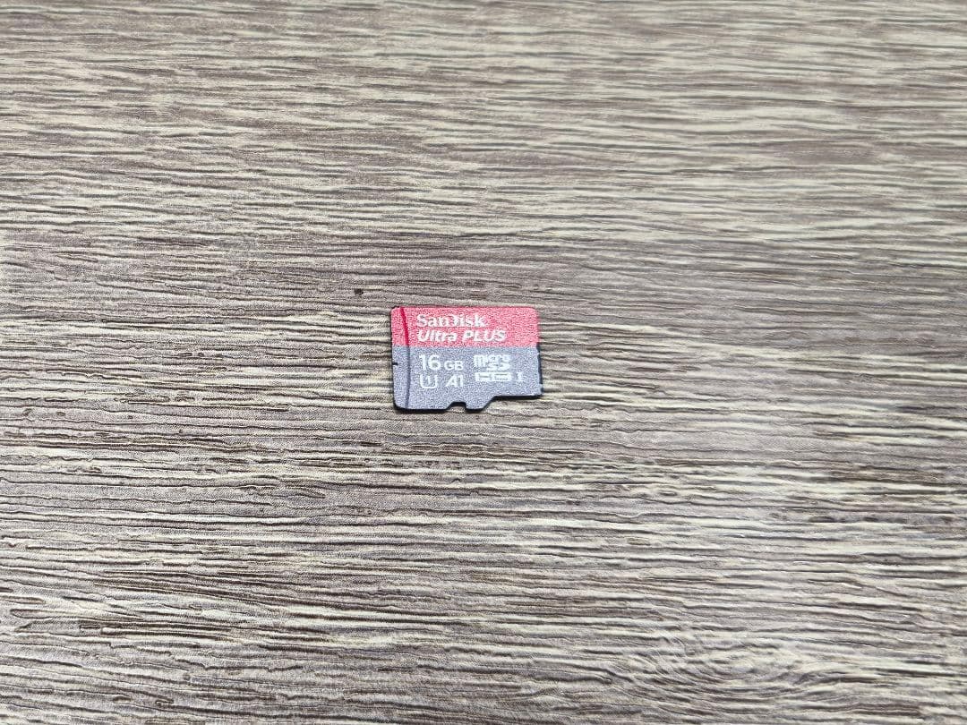 Nikon 1 J5 ミラーレス一眼　ダブルレンズキット