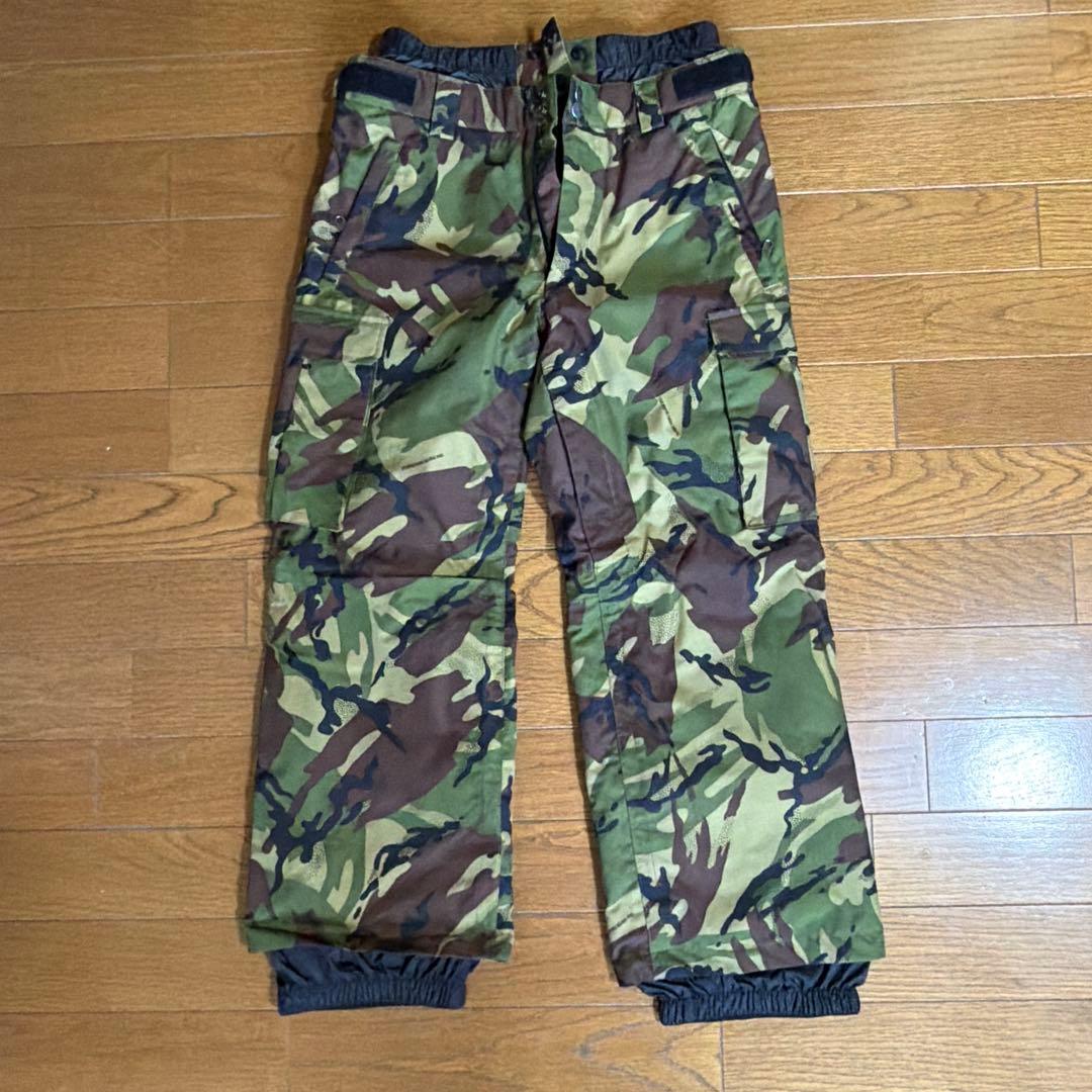 ノースフェイス　スキースノーボード用　子供用ジャケットパンツセット