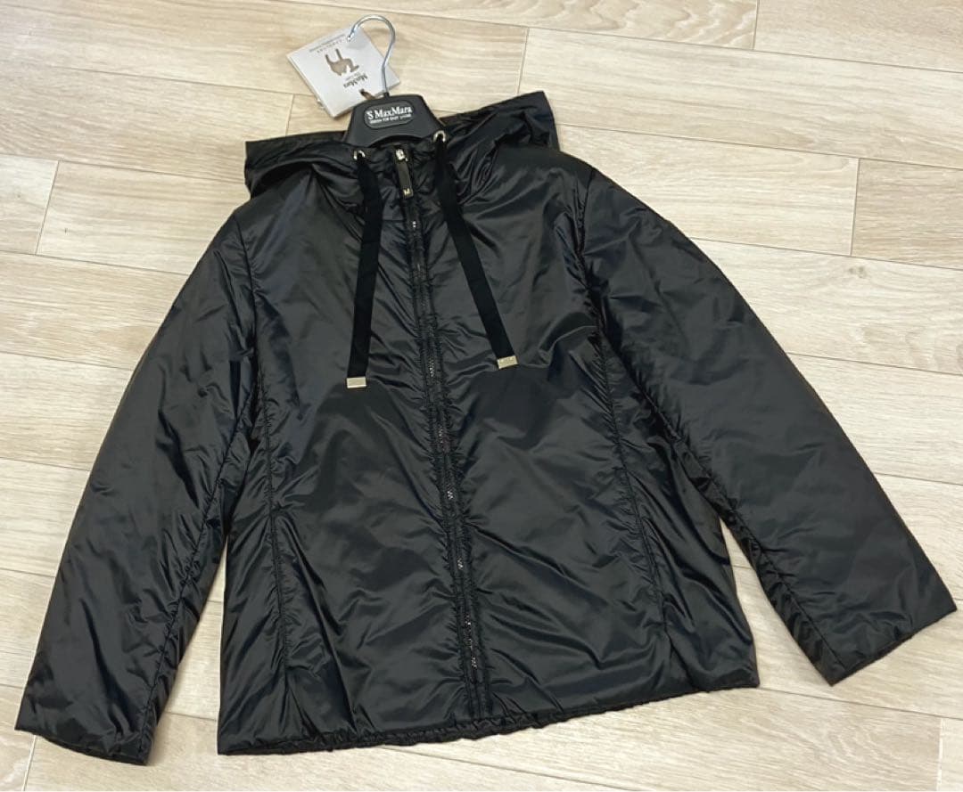 マックスマーラ The Cube フード付きショート丈ブルゾン ブラック