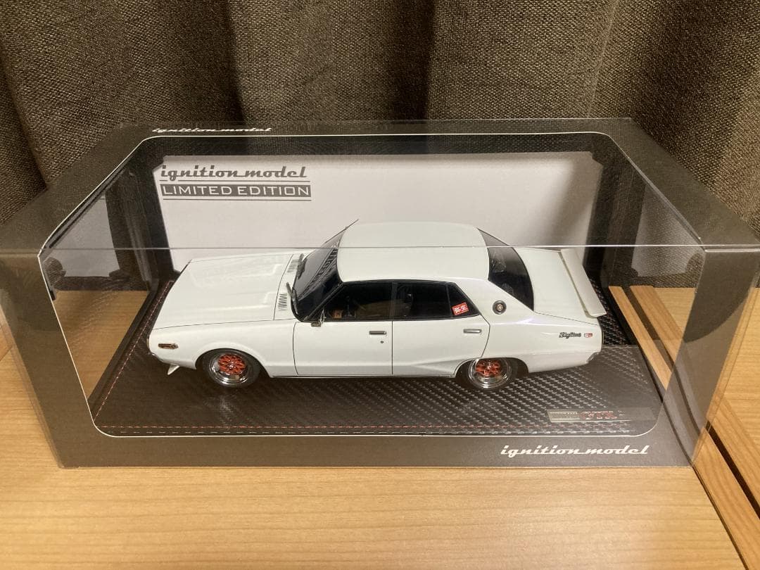 イグニッションモデル 1/18 スカイライン 弥生 L6エンジン付き 限定品