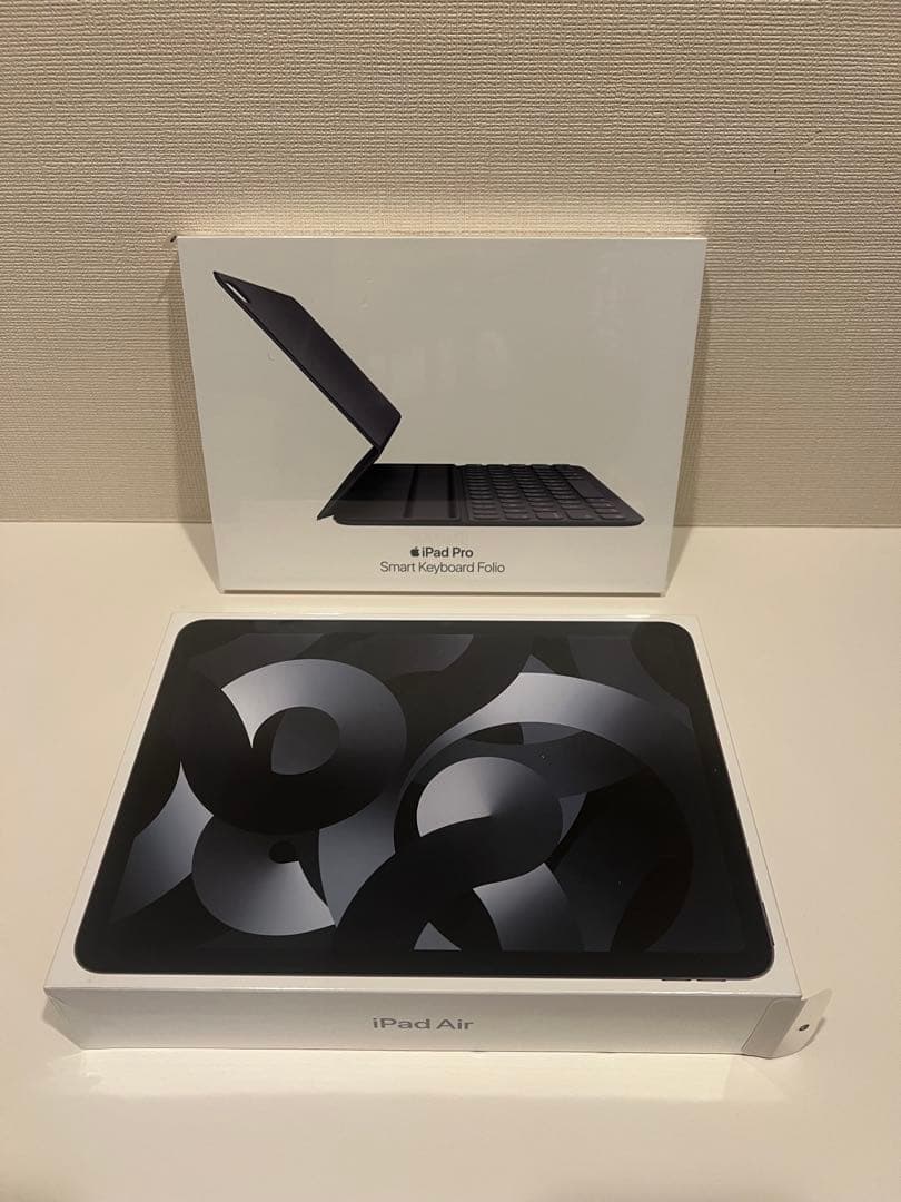 【値下げ】iPad Air 第5世代 Smart Keyboard Folio