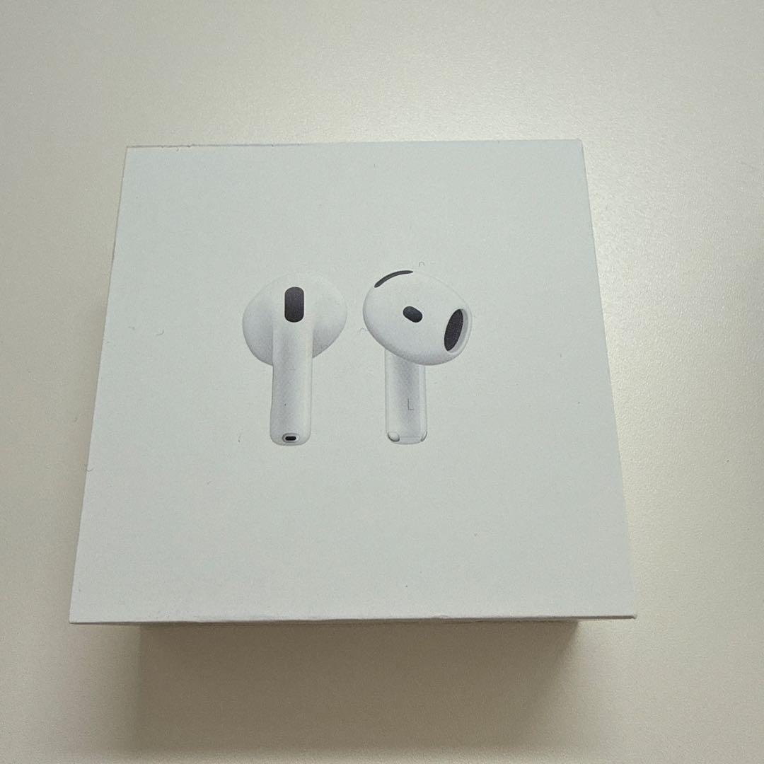 AirPods4 本体 ホワイト 充電ケース付き ノイキャン無し