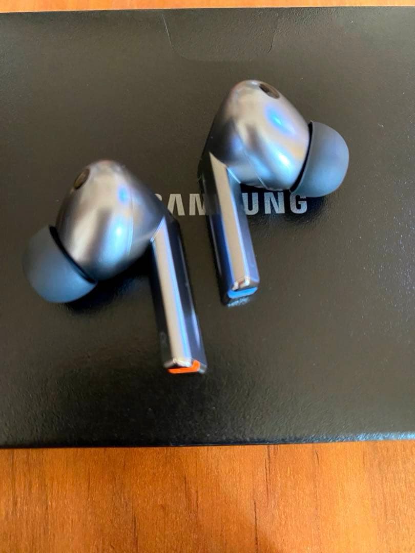 美品⭐︎Samsung Galaxy Buds3 Pro ワイヤレスイヤホン