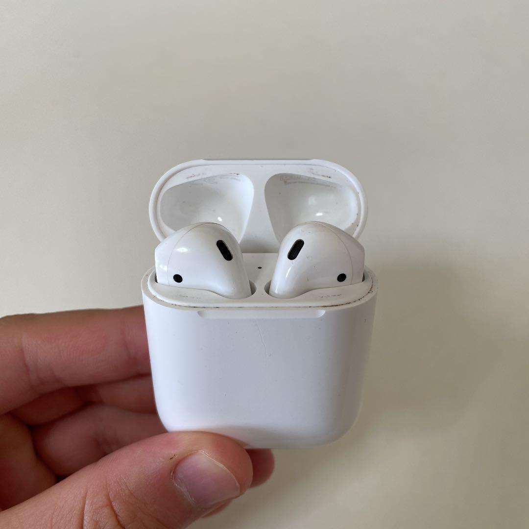 Apple 純正 AirPods 第一世代