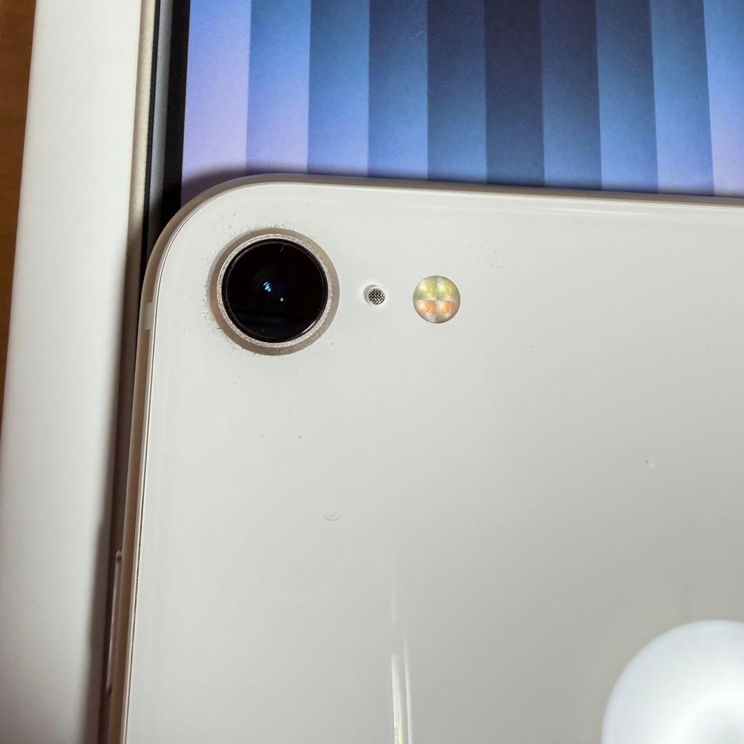 iPhoneSE3 第3世代 256GB スターライト