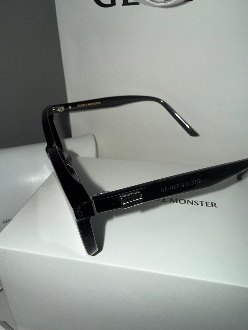 GENTLE MONSTER PINO ブラックサングラス