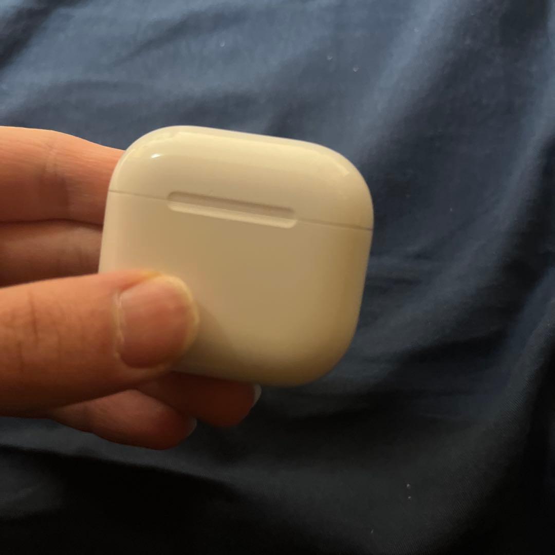 AirPods4 アクティブノイズキャンセリング機能搭載