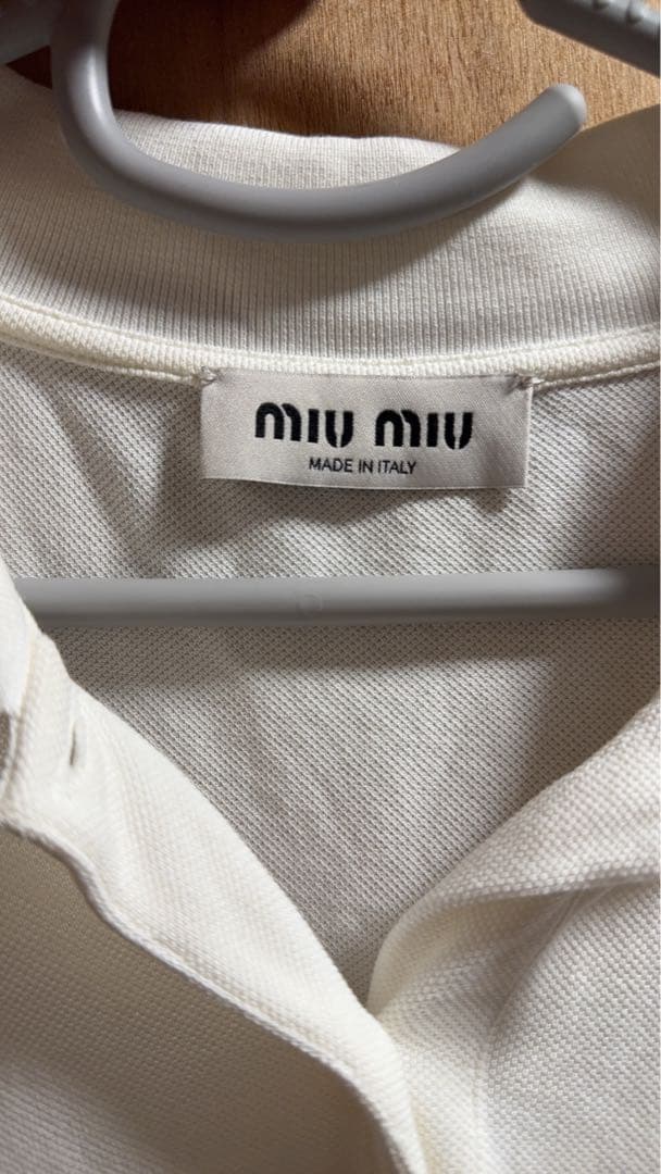 (本日のみ値段/美品)miumiuポロシャツ