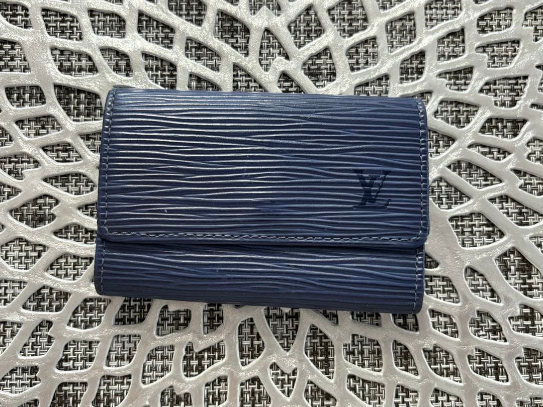 【良品】ルイヴィトン　ミュルティクレ　キーケース　6連　本革レザー　ブルー
