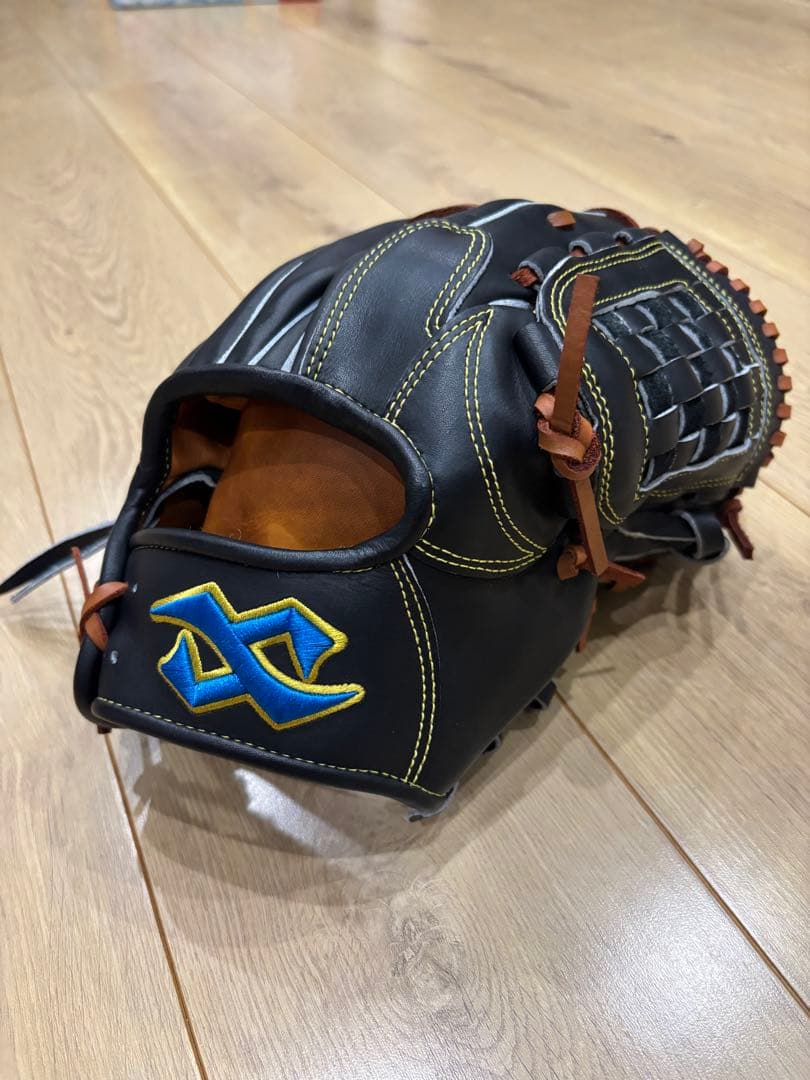 ディファイン一般硬式内野手グローブ！ほぼ新品！型付け済み！即戦力！