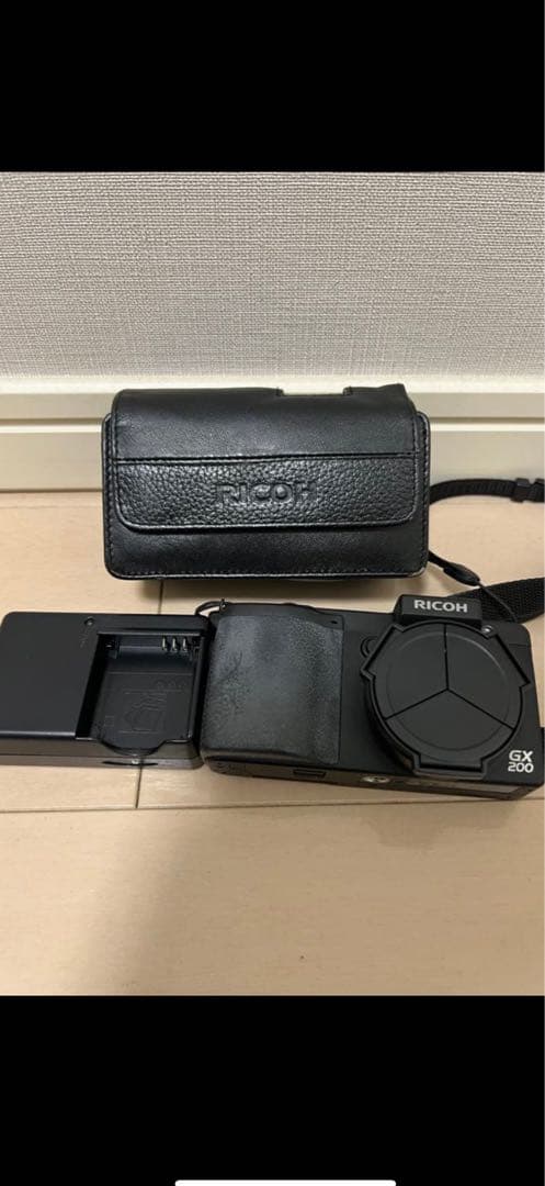 デジタルカメラ RICOH GX200