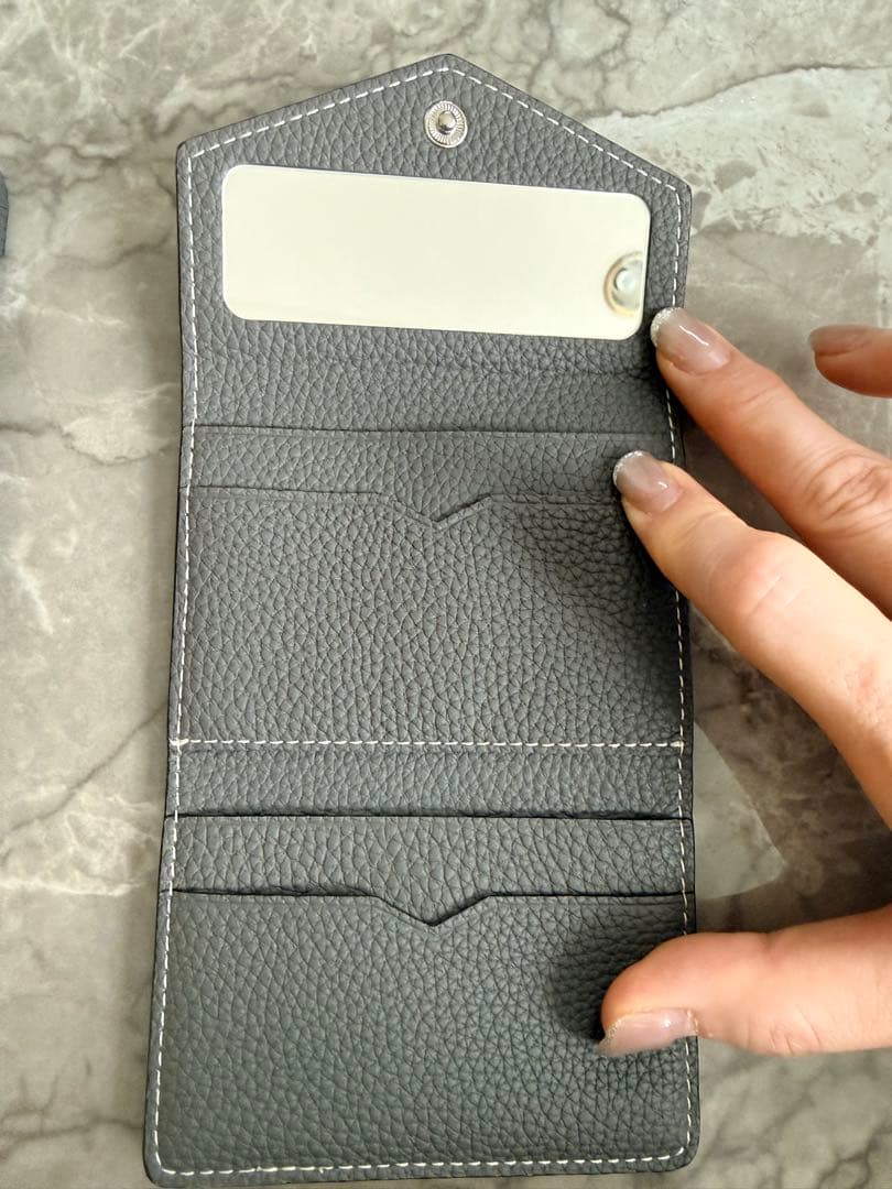 美品BONAVENTURA★iPhone 16pro用ケース