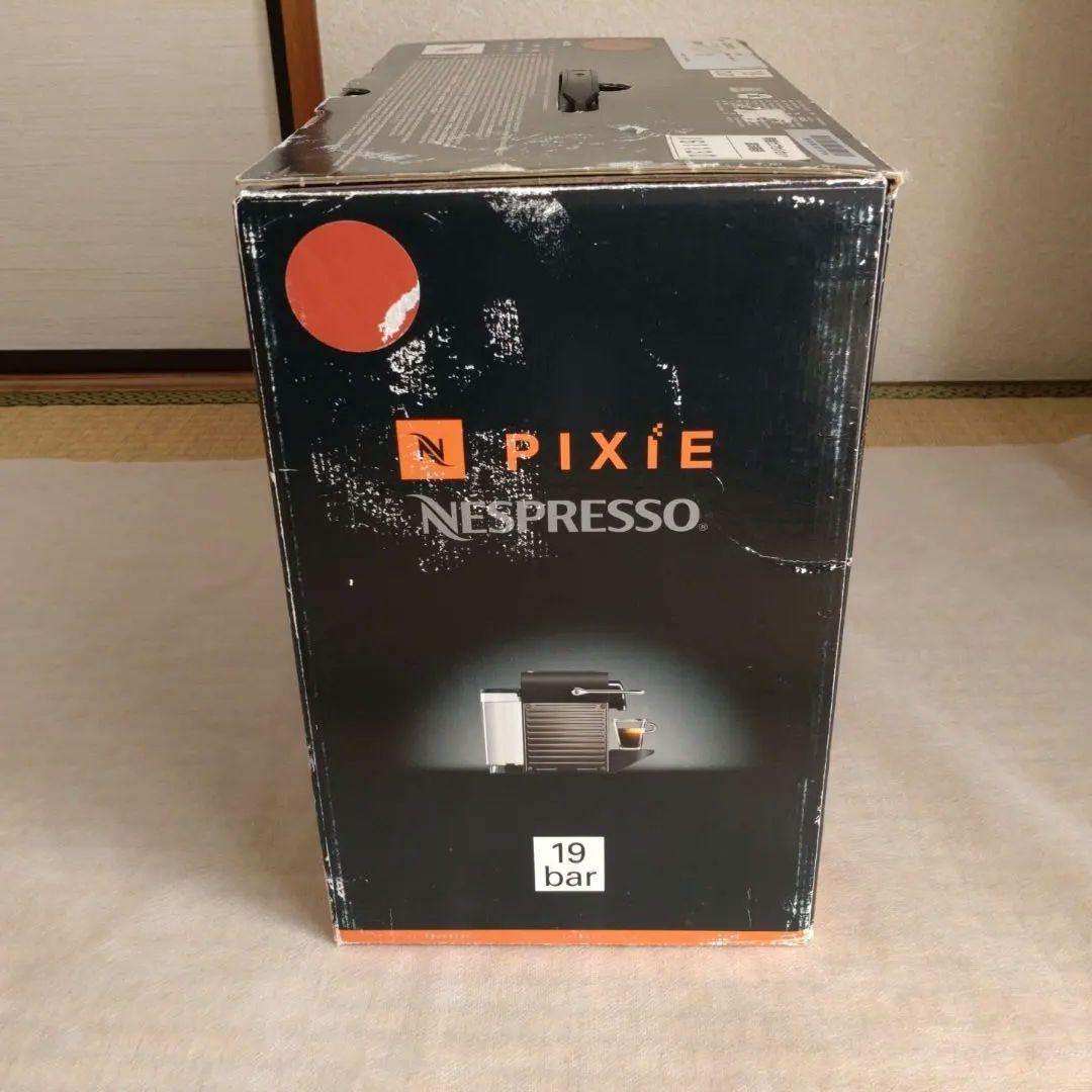 Nespresso Pixie エスプレッソマシン　レッド　C60