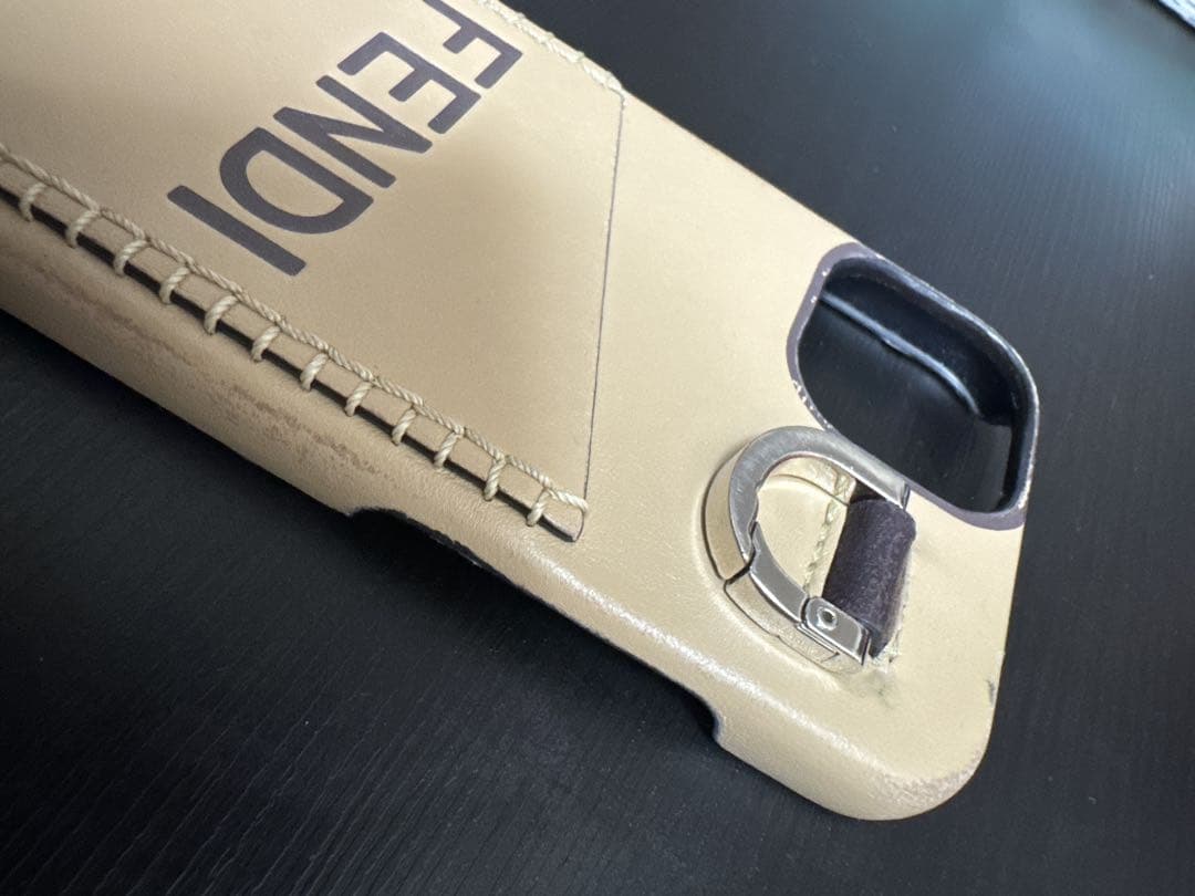 FENDI ベージュレザー iPhoneケース　iPhone14