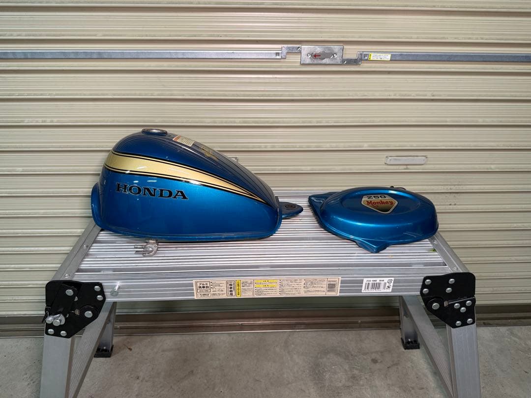 ホンダモンキー純正タンク、サイドカバーセット