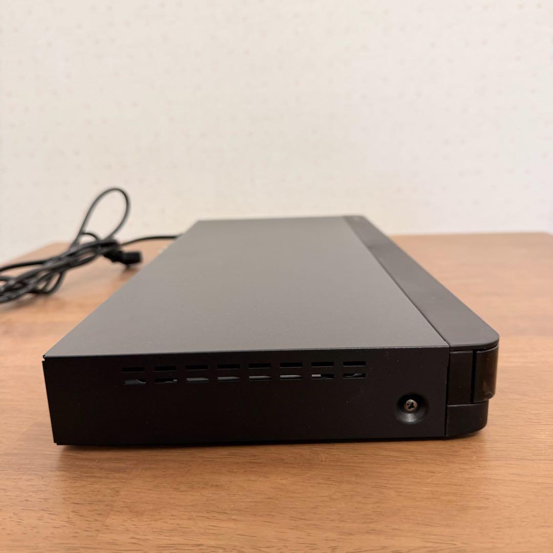 ● 美品 TOSHIBA REGZA ブルーレイレコーダー DBR-T1010