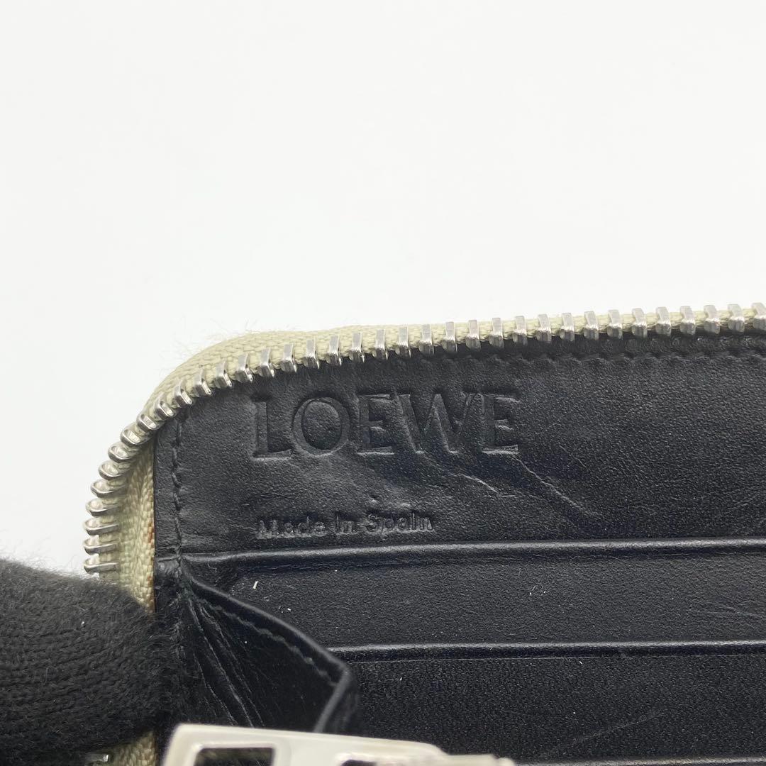 LOEWE ロエベ　リピート　アナグラム　長財布　ラウンドジップ　ライトグリーン