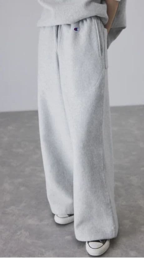 《完売品》【Champion ✕ADAM ET ROPE'】スエット グレー