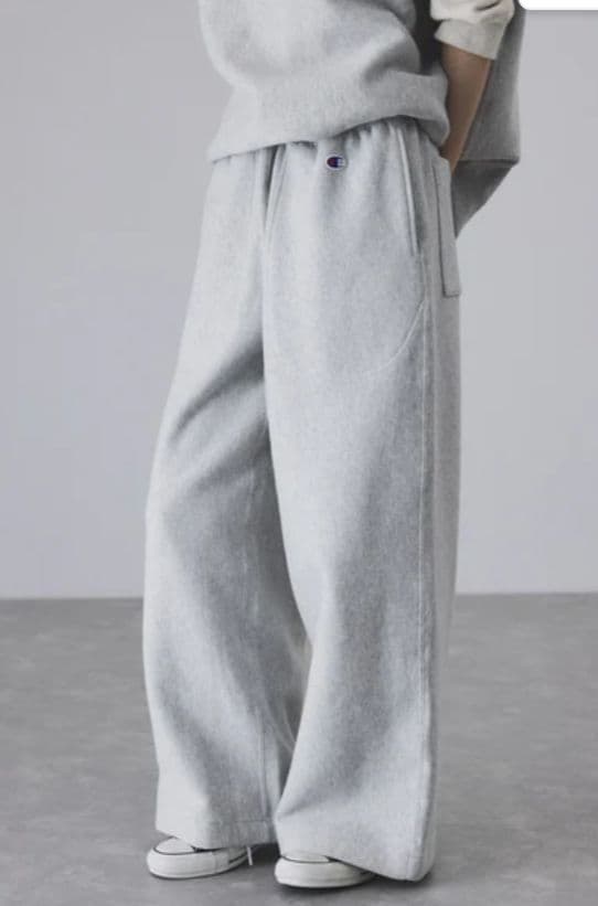 《完売品》【Champion ✕ADAM ET ROPE'】スエット グレー