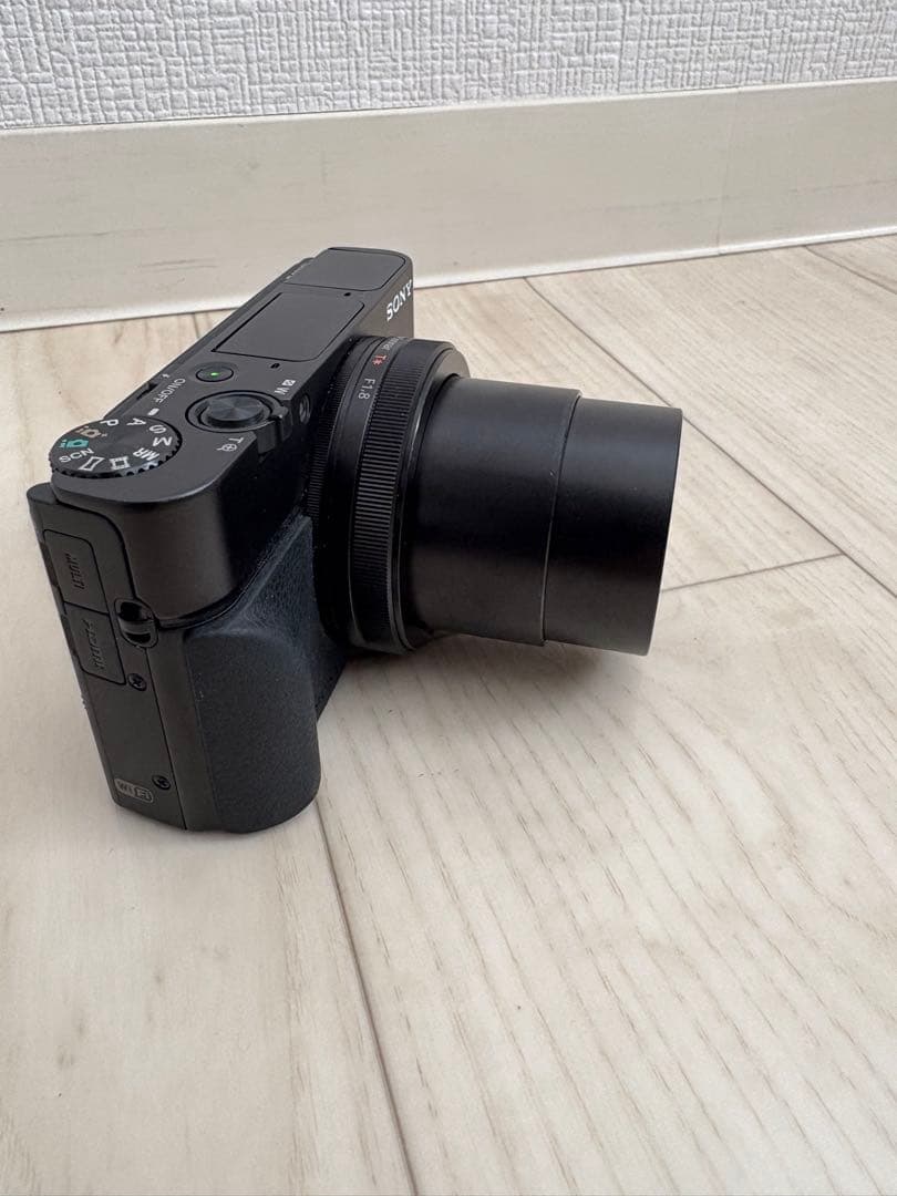 ソニー　SONY Cybershot DSC-RX100M3