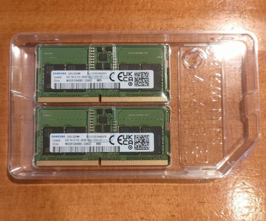 ほぼ未使用 DDR5 16GB SAMSUNG メモリー PC5 8GBx2枚