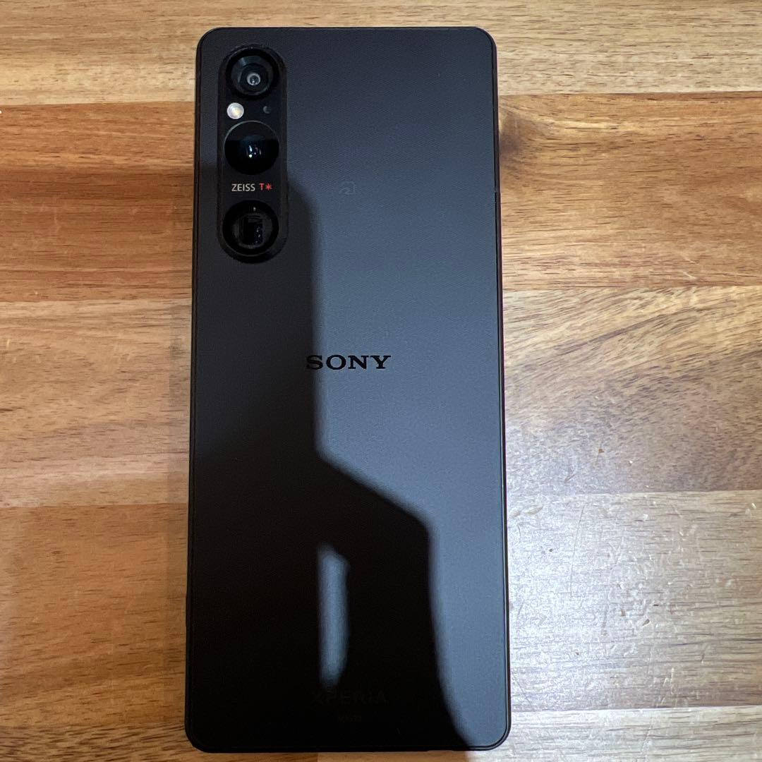 T22 au SIMフリー Xperia 1 V SOG10