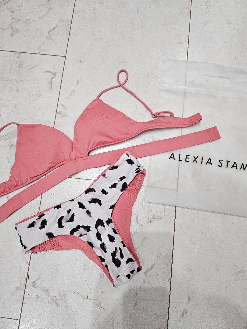 一回着用のみ。美品。大人気完売品　リバーシブル