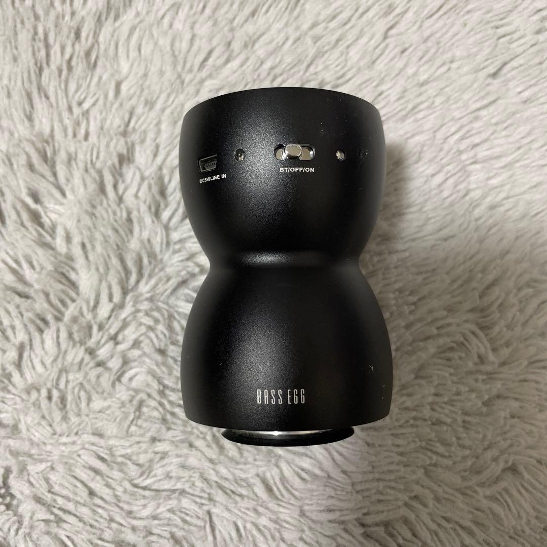 コンパクトスピーカー　BASSEGG 充電器付き