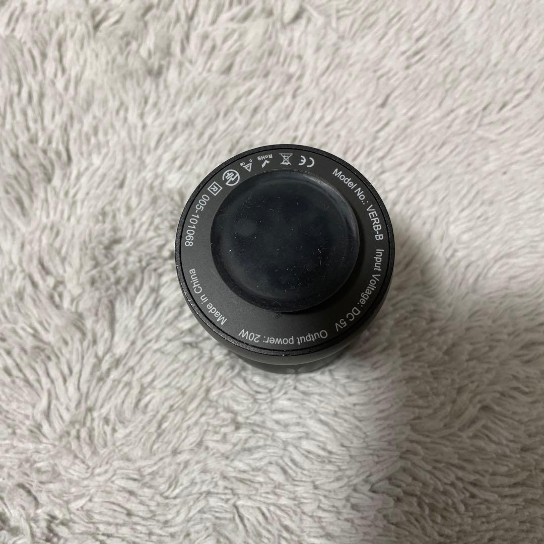 コンパクトスピーカー　BASSEGG 充電器付き