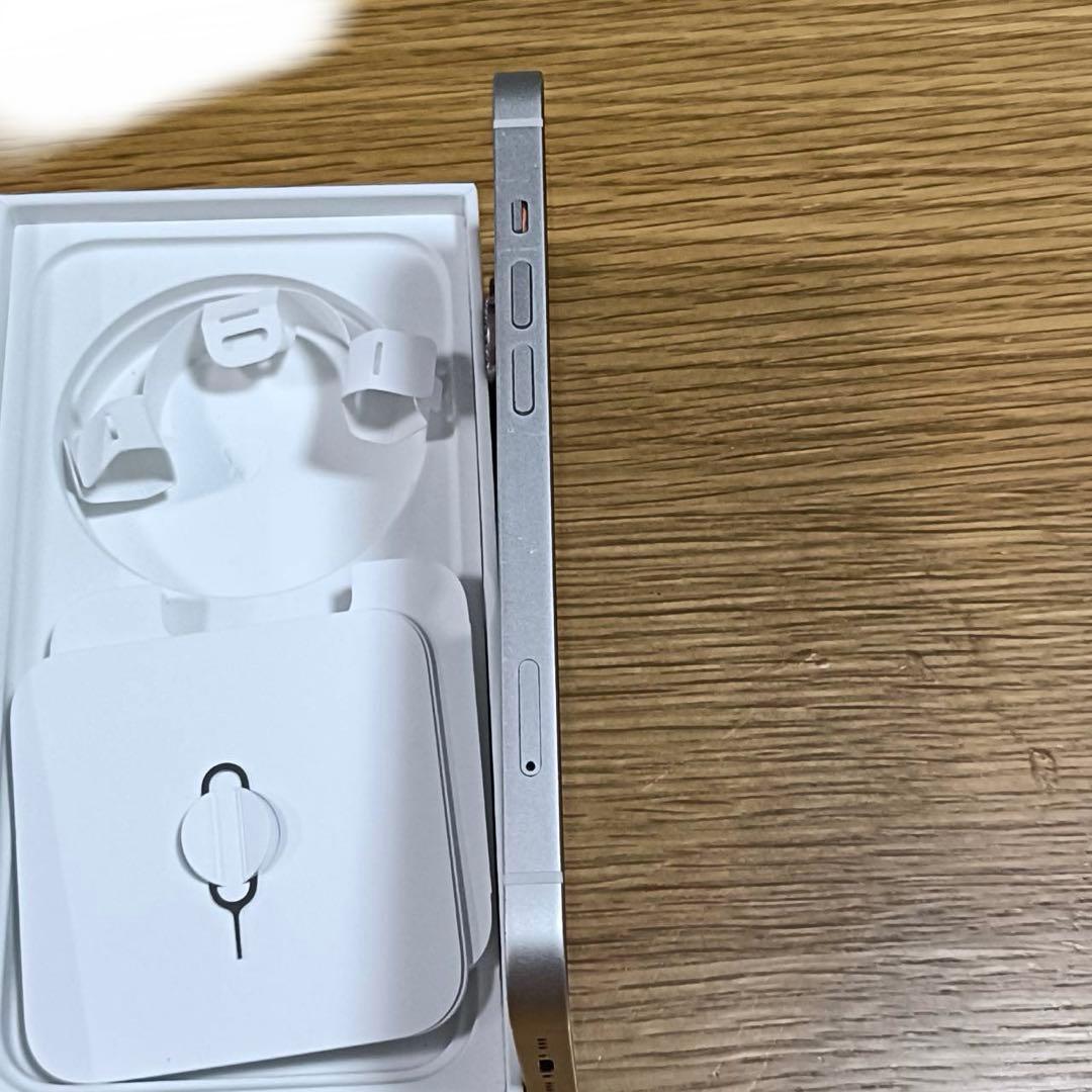 iPhone 13 256gb 本体 外箱 ケーブル 付き