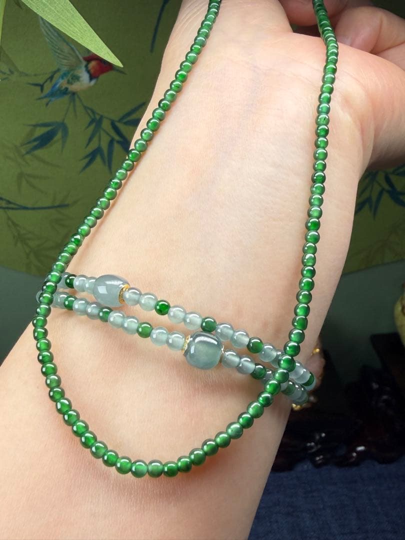 新入荷❣️高品質‼️天然A貨翡翠　18k、氷種満緑小粒ネックレス　鑑定書付き