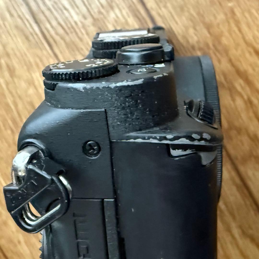 Nikon Coolpix P7700 動作確認済み ラバー剥がれ