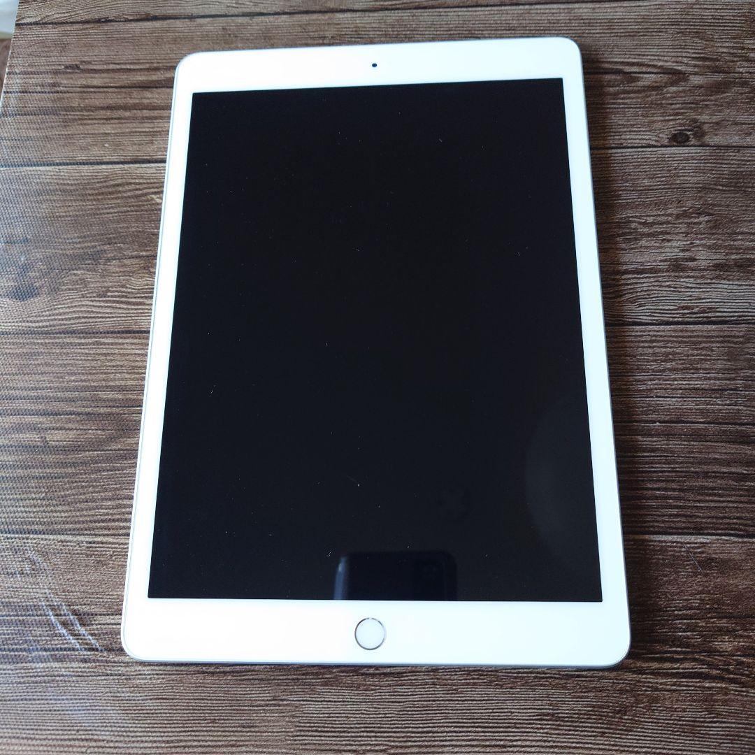 美品　iPad第7世代本体のみ