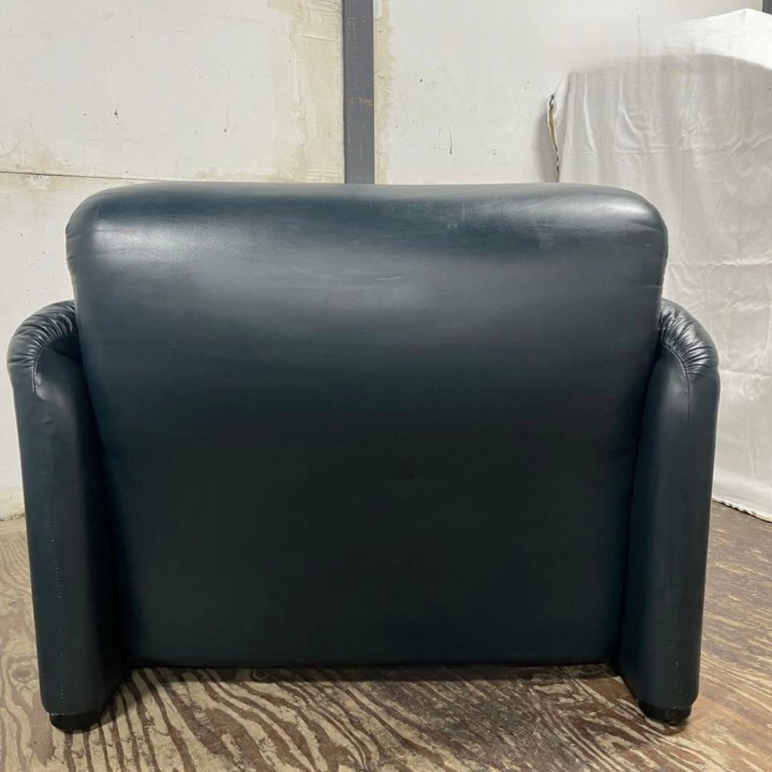 Cassinaカッシーナ 675 MARALUNGAマラルンガ 1人掛けソファ②