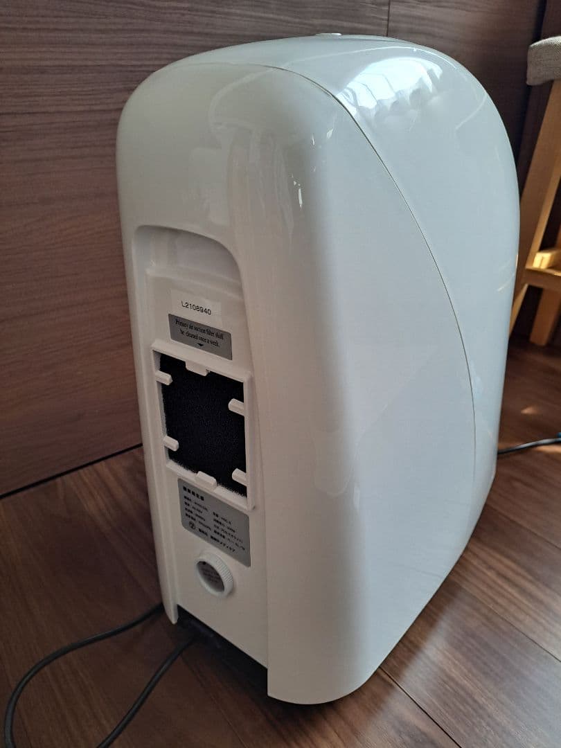 神戸メディケア　酸素濃縮器　酸素発生器M102-C5L