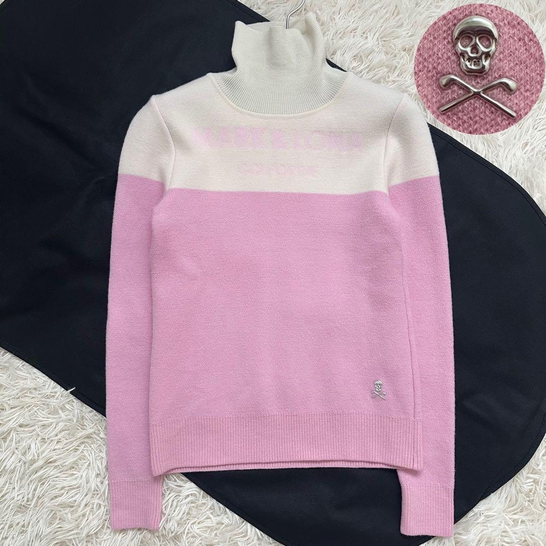 マークアンドロナ タートルネックニット スカルロゴ ピンク バイカラー S