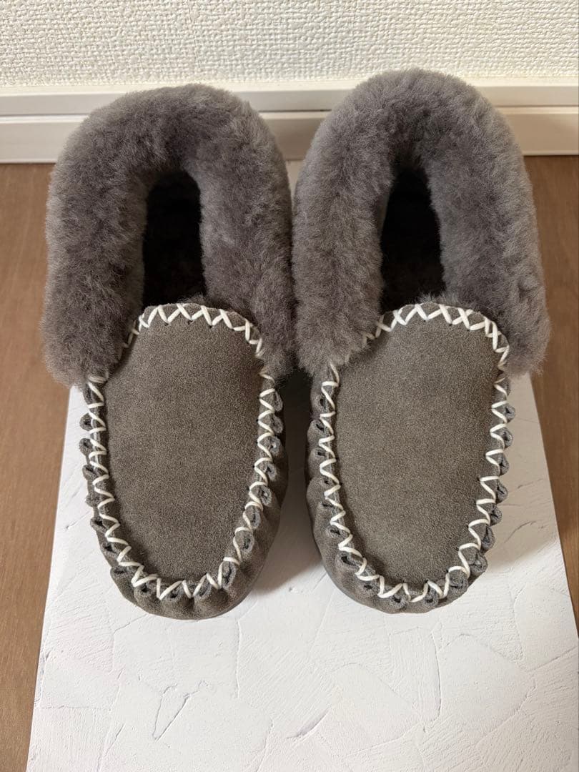 UGG モカシン スリッポン