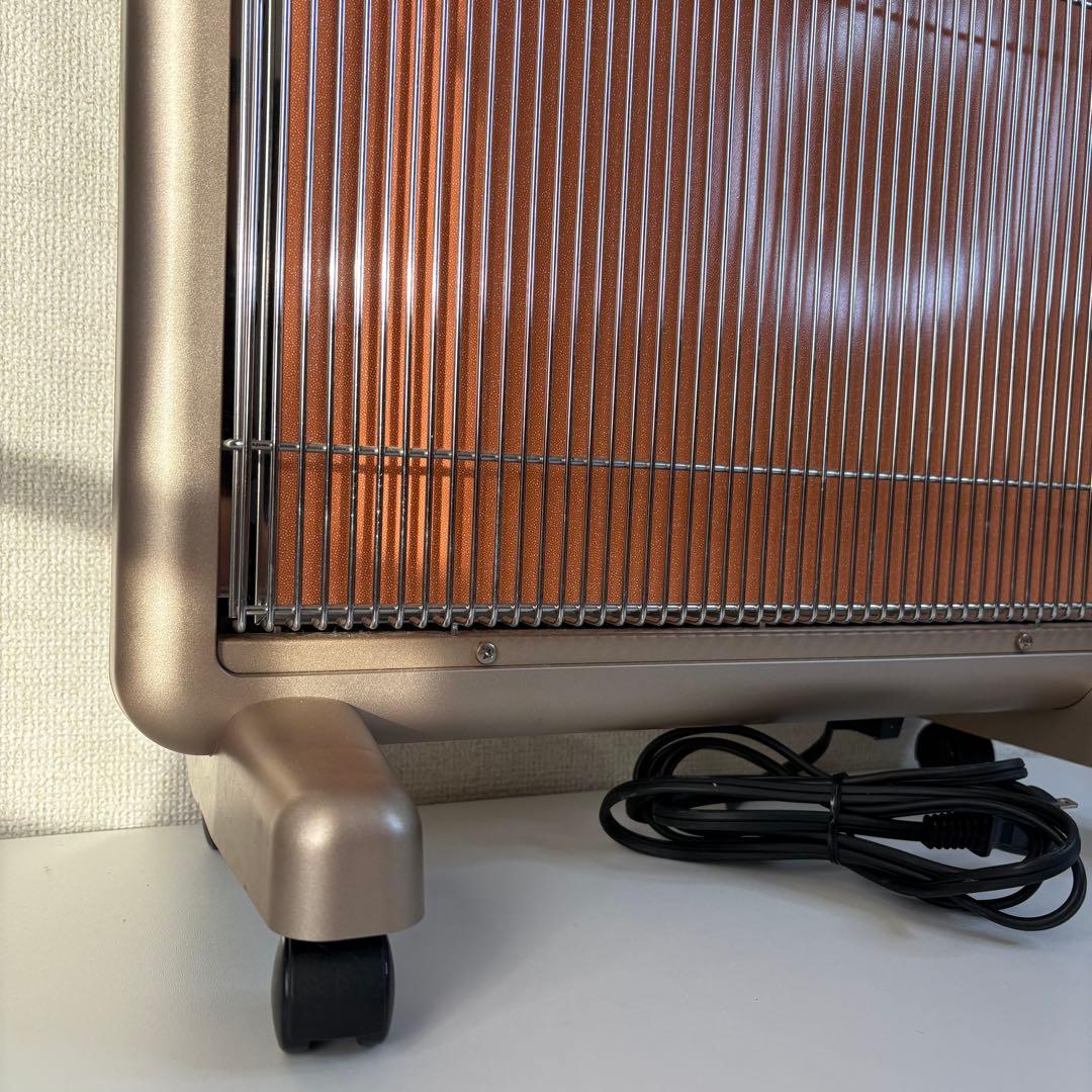 日本遠赤外線株式会社　サンルミエ　N700L 遠赤外線ヒーター　電気ヒーター