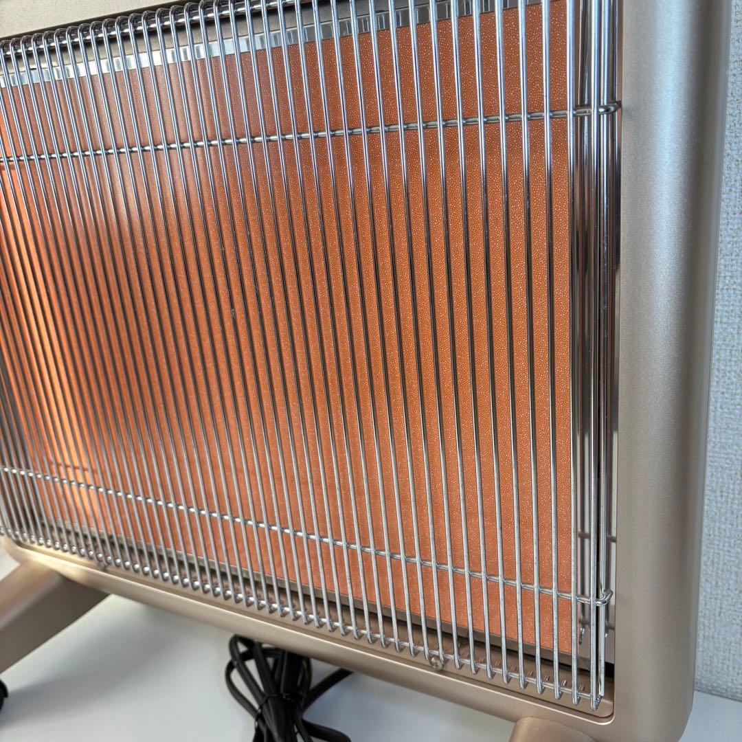 日本遠赤外線株式会社　サンルミエ　N700L 遠赤外線ヒーター　電気ヒーター